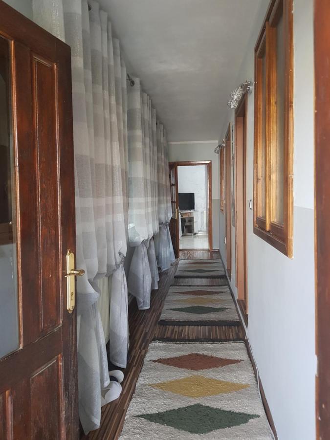 Готель Casa Delia Келіменешті Екстер'єр фото