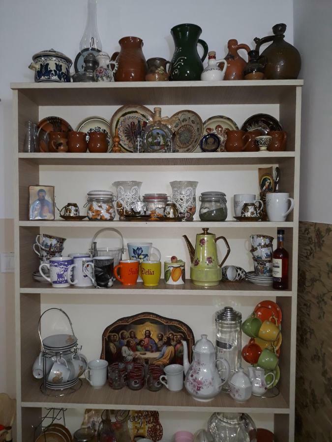 Готель Casa Delia Келіменешті Екстер'єр фото